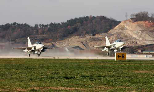 PH Air Force receives 2 FA-50 jets from South Korea