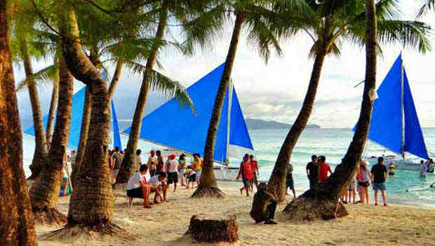 10 Fun photos of Boracay you will help preserve its prestine beauty forever