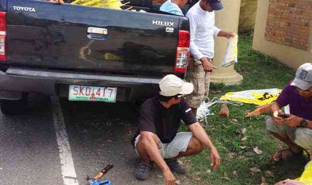 Netizens accuse LP illegaly using government vehicle, resources, personnel in campaign for Daang Matuwid team