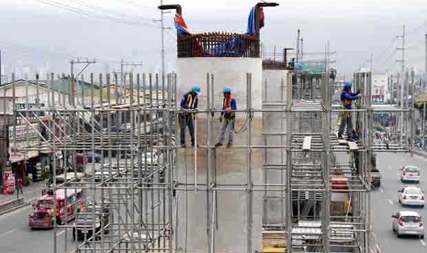 Last pillar for LRT line 2 extension to Antipolo nears completion