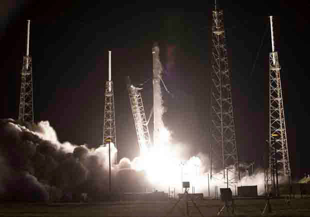 This is the live webcast of SpaceX resupply mission to ISS