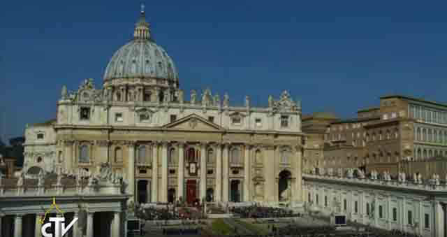 Join Pope Francis in Vatican for the Happy Easter Sunday Celebration
